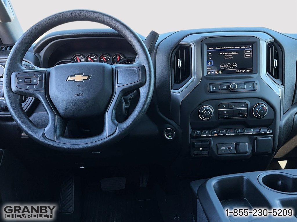 Chevrolet SILVERADO 2500 HD  2025 à Granby, Québec - 10 - w1024h768px