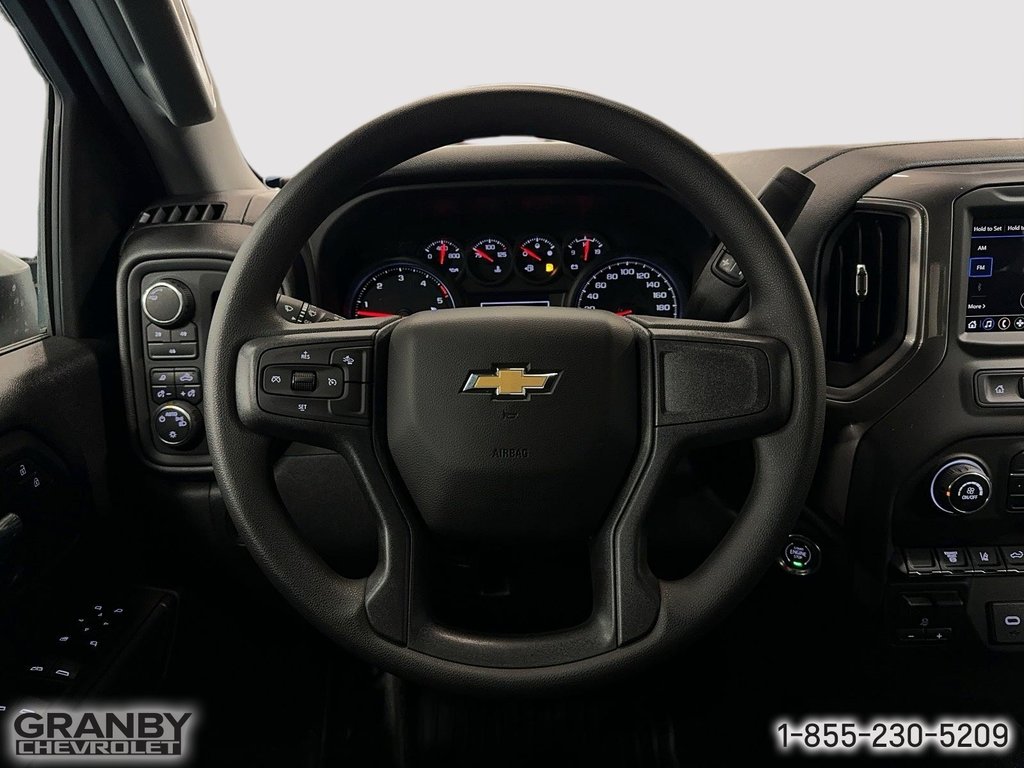 Chevrolet SILVERADO 2500 HD  2025 à Granby, Québec - 15 - w1024h768px