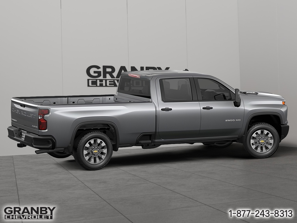 2026 Chevrolet Silverado 2500 HD in Granby, Quebec - 3 - w1024h768px