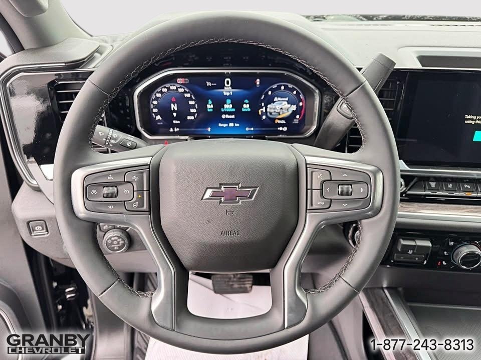 Chevrolet Silverado 2500 HD  2026 à Granby, Québec - 8 - w1024h768px