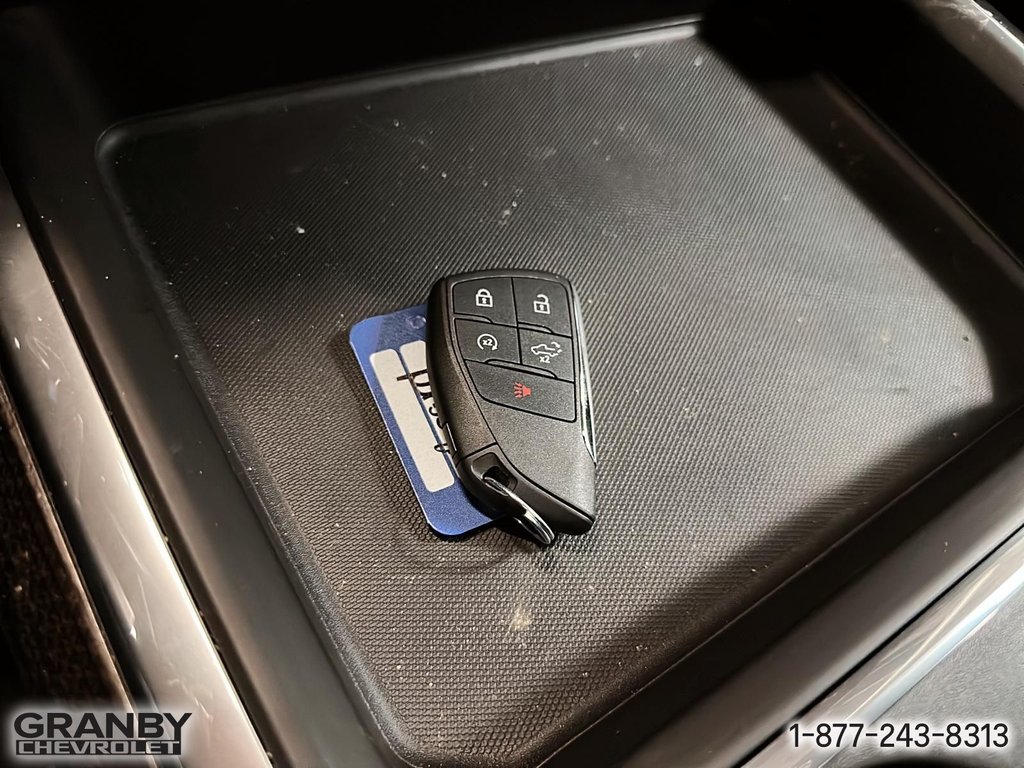 2026 Chevrolet Silverado 2500 HD in Granby, Quebec - 19 - w1024h768px