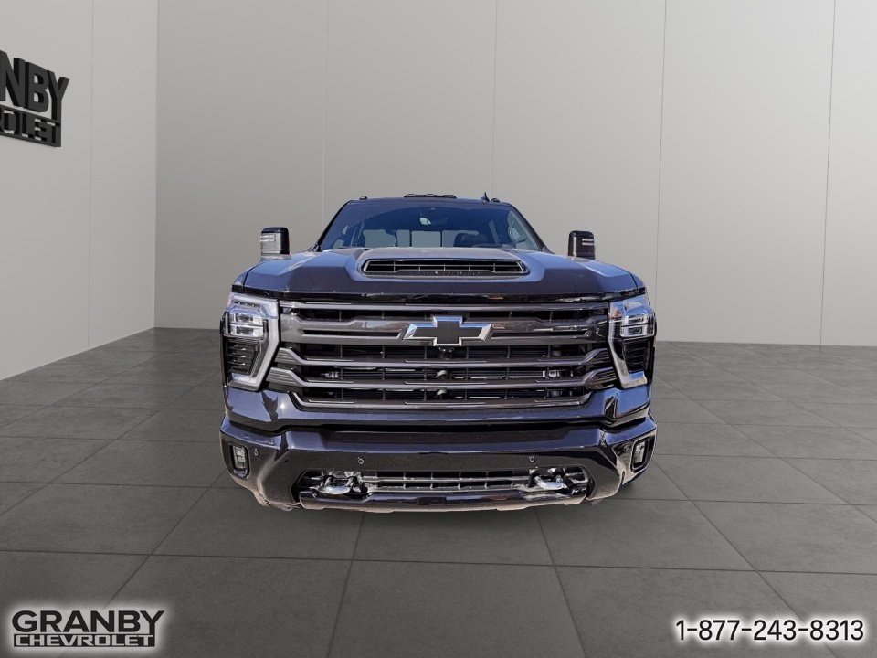 2026 Chevrolet Silverado 2500 HD in Granby, Quebec - 2 - w1024h768px