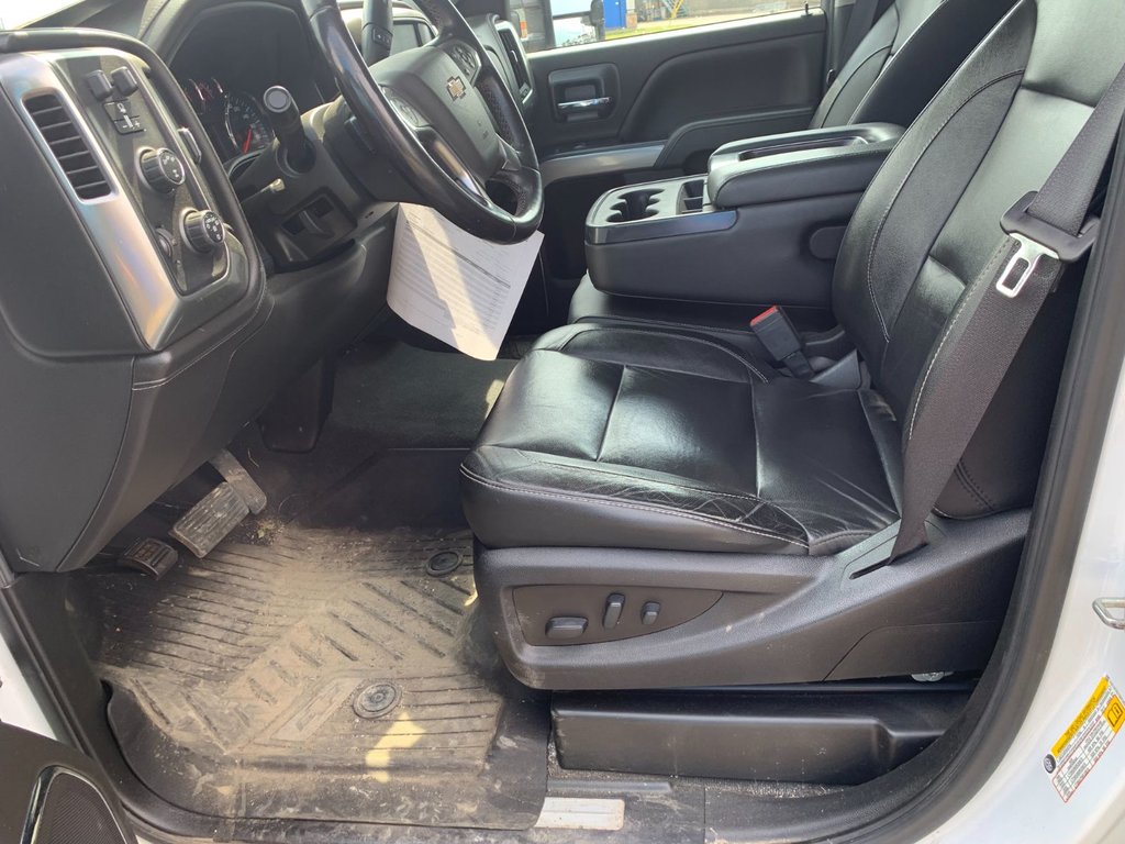 2019 Chevrolet Silverado 2500HD in Granby, Quebec - 7 - w1024h768px