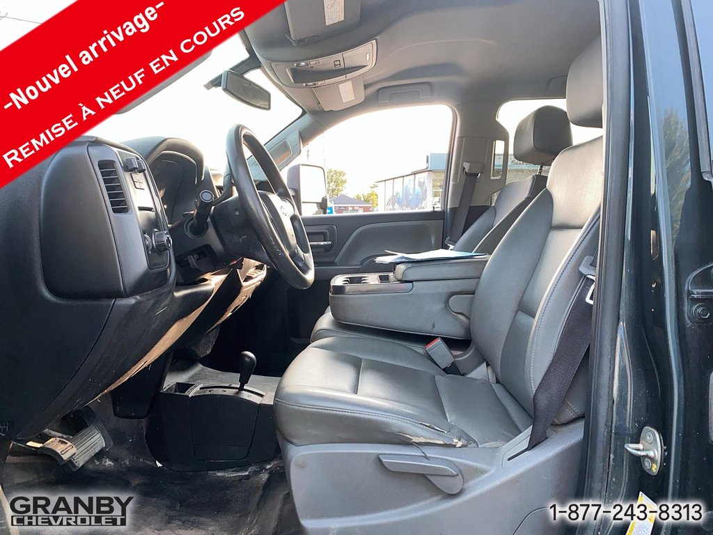 2019 Chevrolet Silverado 2500HD in Granby, Quebec - 10 - w1024h768px