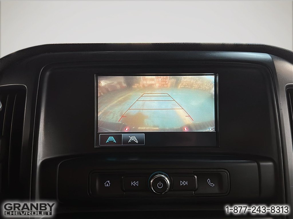 2019 Chevrolet Silverado 2500HD in Granby, Quebec - 23 - w1024h768px