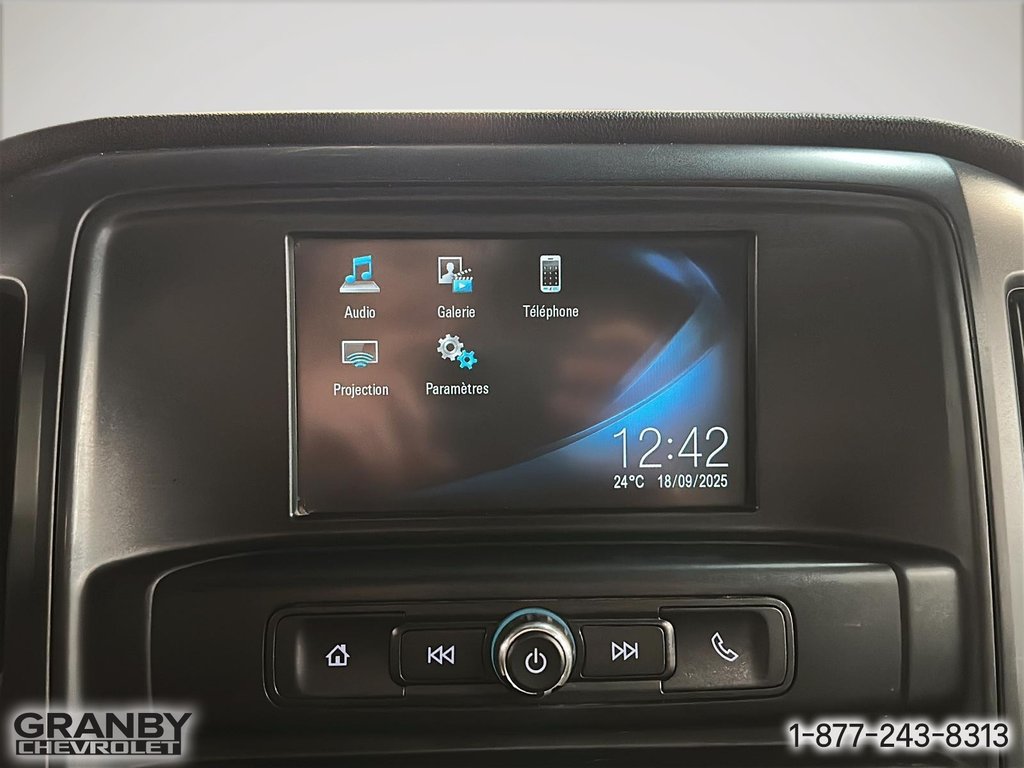 2019 Chevrolet Silverado 2500HD in Granby, Quebec - 24 - w1024h768px