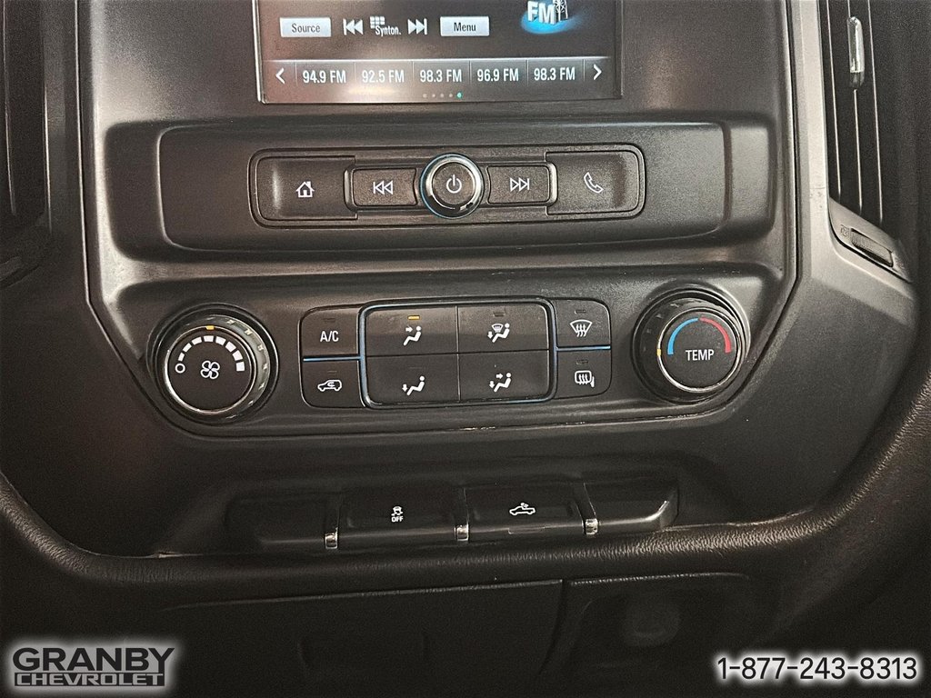 2019 Chevrolet Silverado 2500HD in Granby, Quebec - 18 - w1024h768px