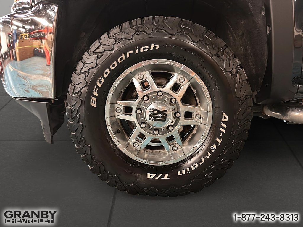 2019 Chevrolet Silverado 2500HD in Granby, Quebec - 11 - w1024h768px
