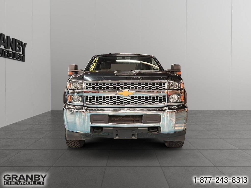 2019 Chevrolet Silverado 2500HD in Granby, Quebec - 2 - w1024h768px