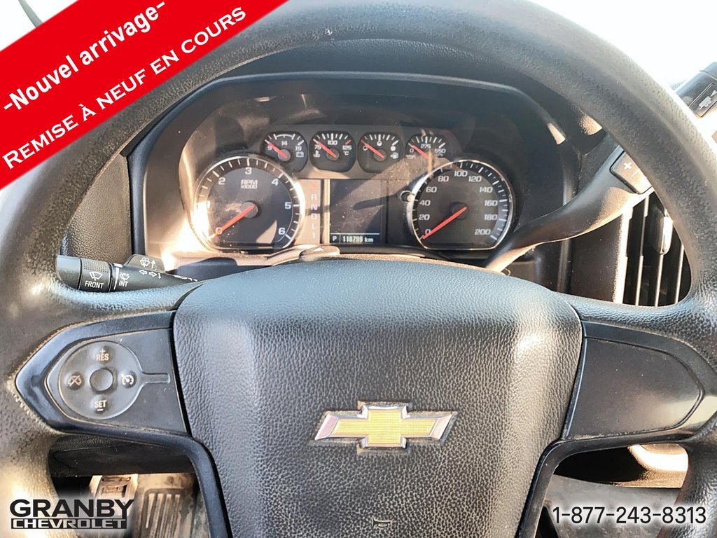 2019 Chevrolet Silverado 2500HD in Granby, Quebec - 12 - w1024h768px