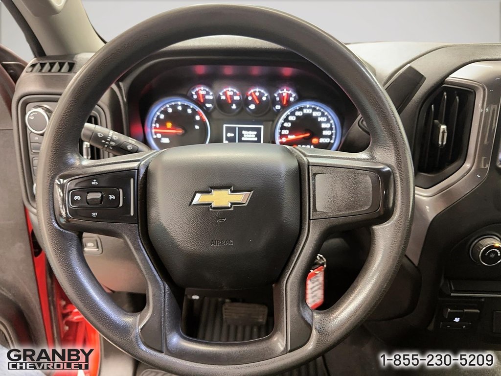 2020 Chevrolet Silverado 2500HD in Granby, Quebec - 13 - w1024h768px