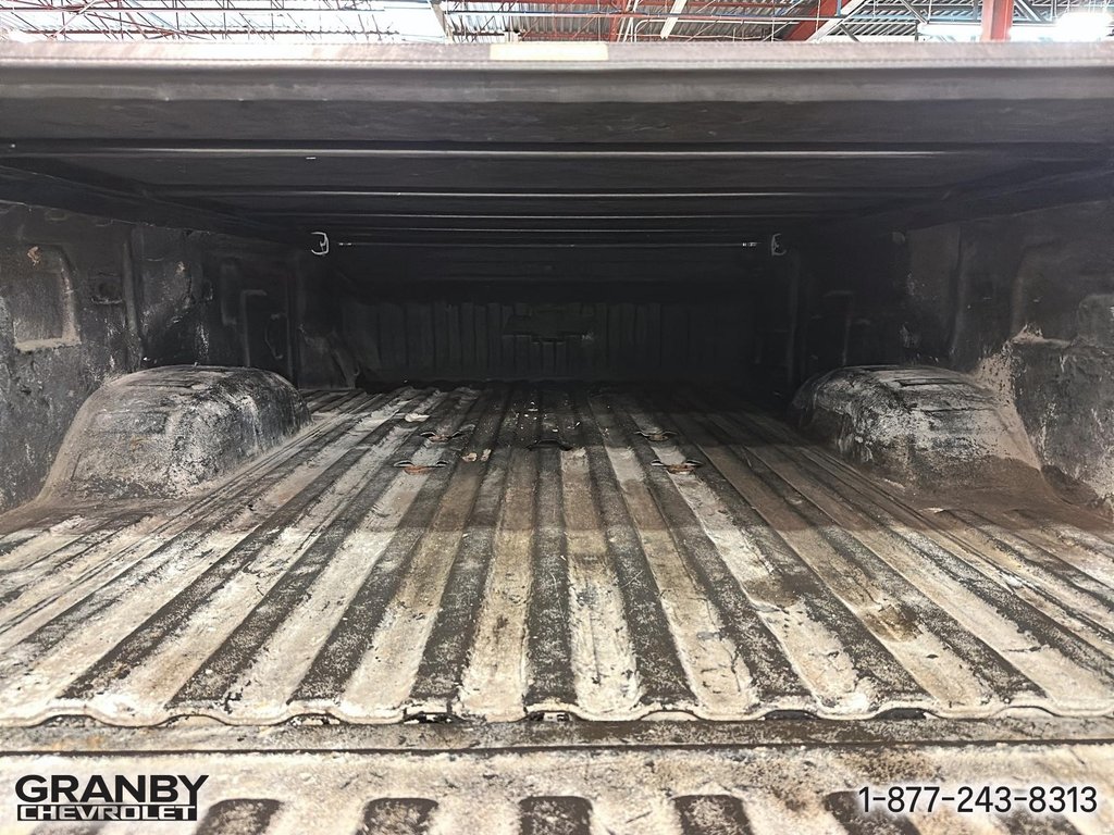 2020 Chevrolet Silverado 2500HD Work Truck CRECAB DIESEL in Granby, Quebec - 9 - w1024h768px