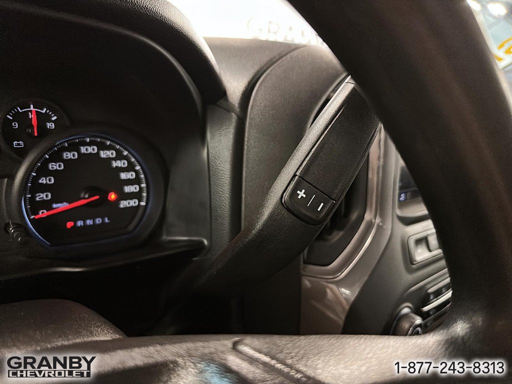 2020 Chevrolet Silverado 2500HD Work Truck CRECAB DIESEL in Granby, Quebec - 18 - w1024h768px