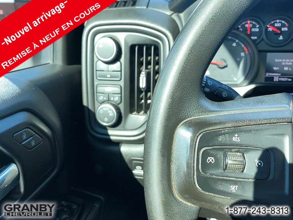 2020 Chevrolet Silverado 2500HD Work Truck boite 8 pied diesel in Granby, Quebec - 11 - w1024h768px