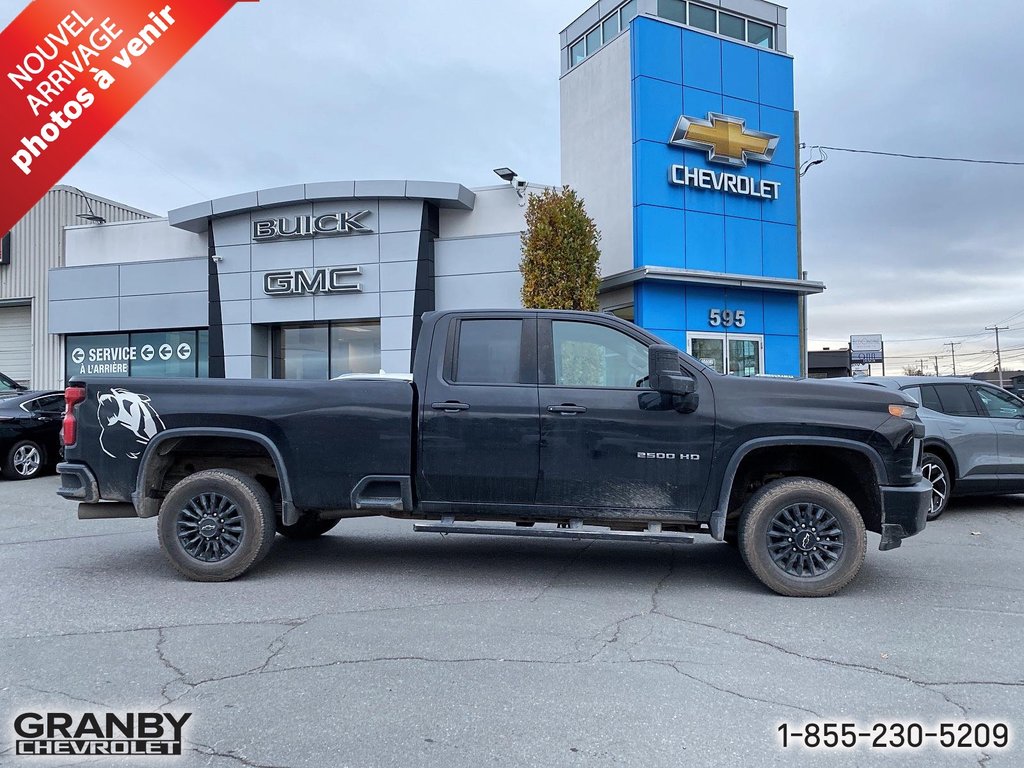 Chevrolet Silverado 2500HD  2021 à Granby, Québec - 1 - w1024h768px