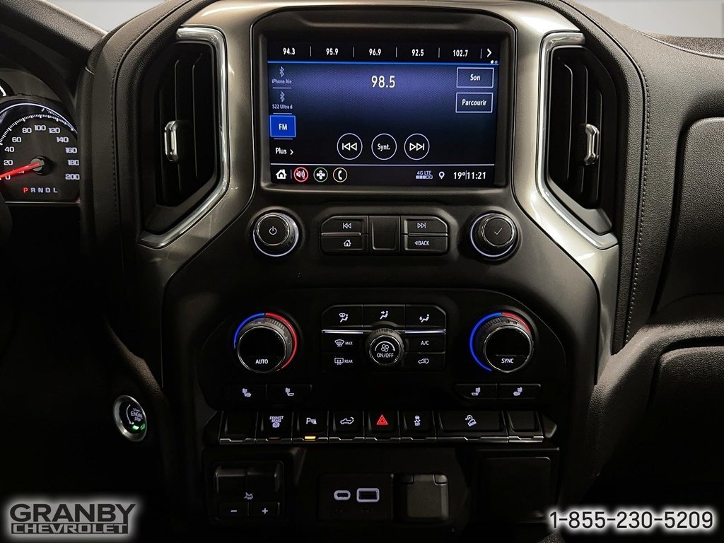 2021 Chevrolet Silverado 2500HD LT crewcab boite 6.6 duramax in Granby, Quebec - 16 - w1024h768px