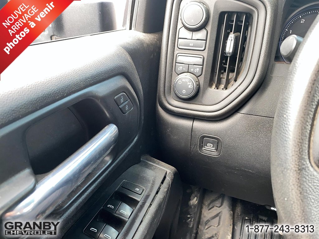 Chevrolet Silverado 2500HD  2021 à Granby, Québec - 11 - w1024h768px