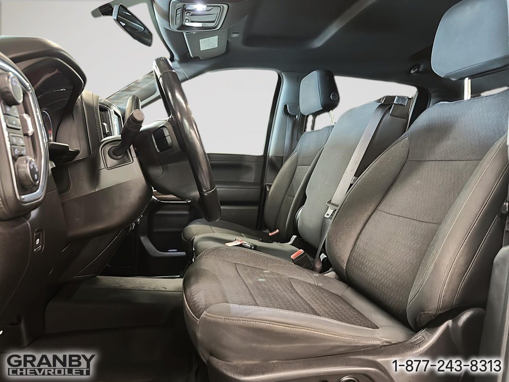 2021 Chevrolet Silverado 2500HD in Granby, Quebec - 11 - w1024h768px