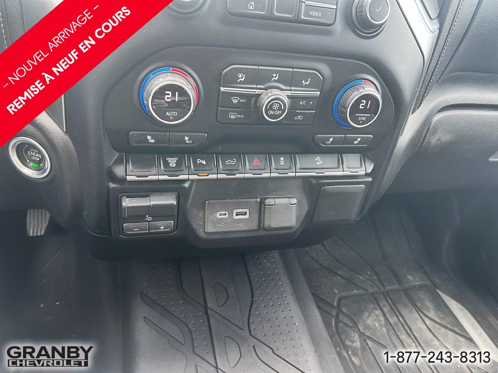 Chevrolet Silverado 2500HD  2021 à Granby, Québec - 16 - w1024h768px