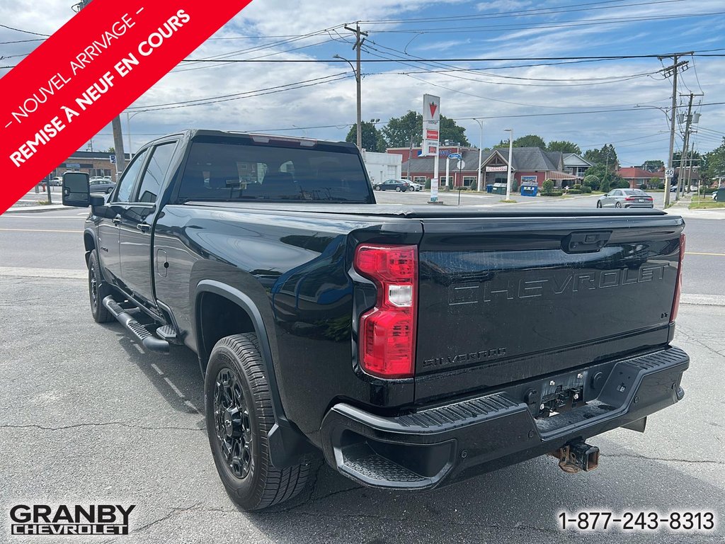 Chevrolet Silverado 2500HD  2021 à Granby, Québec - 7 - w1024h768px