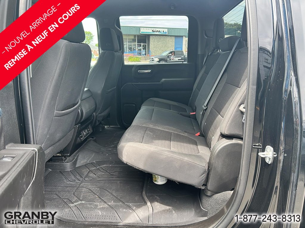 Chevrolet Silverado 2500HD  2021 à Granby, Québec - 8 - w1024h768px