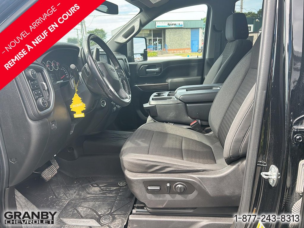 Chevrolet Silverado 2500HD  2021 à Granby, Québec - 9 - w1024h768px