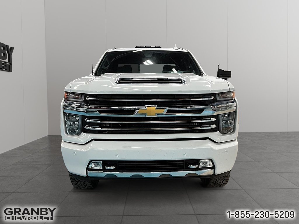 2022 Chevrolet Silverado 2500HD High Country in Granby, Quebec - 2 - w1024h768px