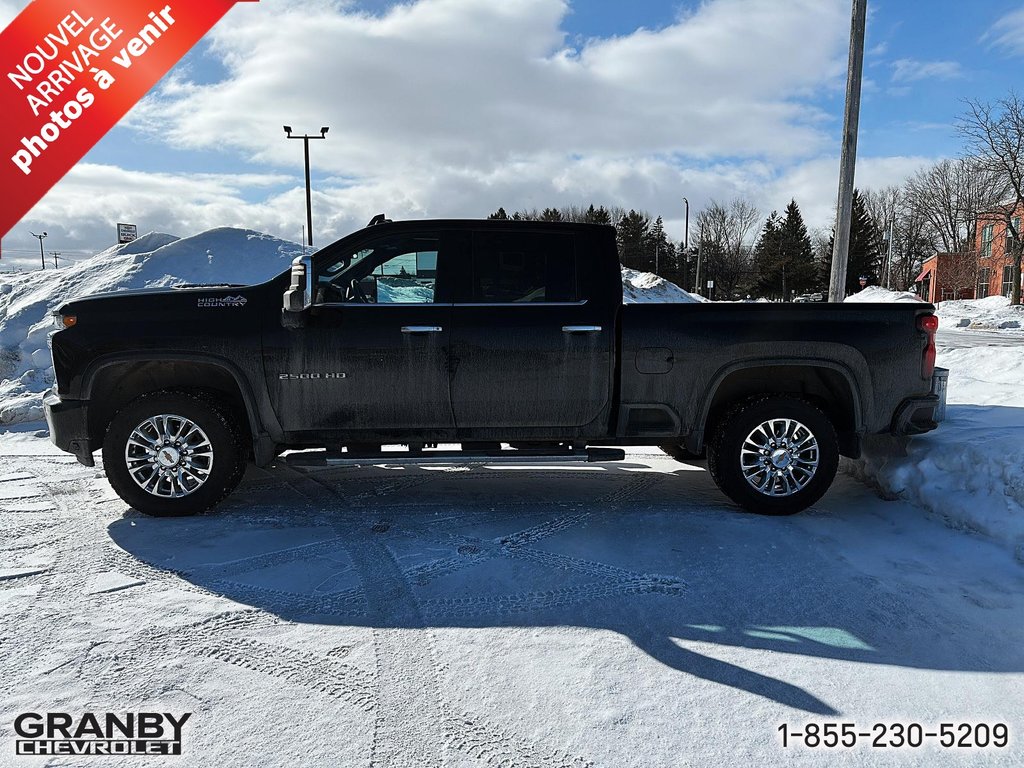 2022 Chevrolet Silverado 2500HD High Country in Granby, Quebec - 3 - w1024h768px