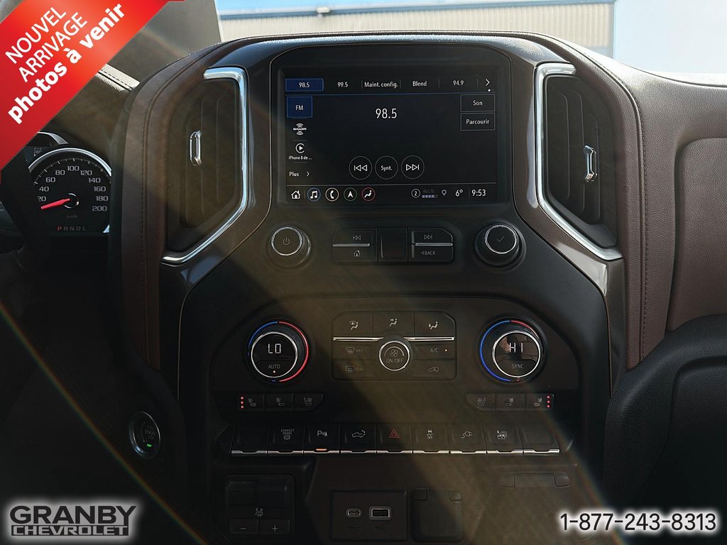 2022 Chevrolet Silverado 2500HD in Granby, Quebec - 8 - w1024h768px