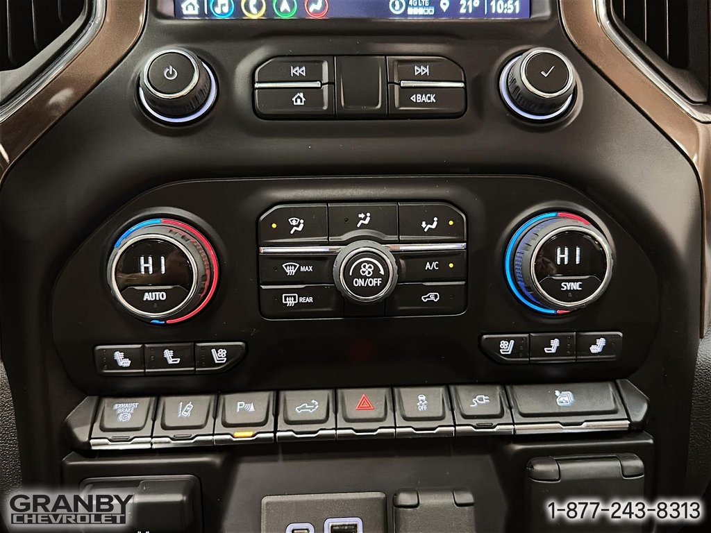 2022 Chevrolet Silverado 2500HD in Granby, Quebec - 19 - w1024h768px