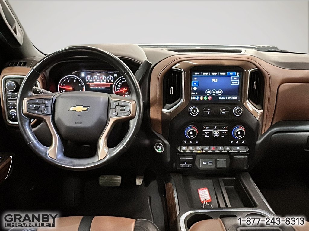 2022 Chevrolet Silverado 2500HD in Granby, Quebec - 14 - w1024h768px