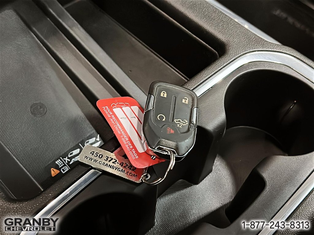 2022 Chevrolet Silverado 2500HD in Granby, Quebec - 22 - w1024h768px