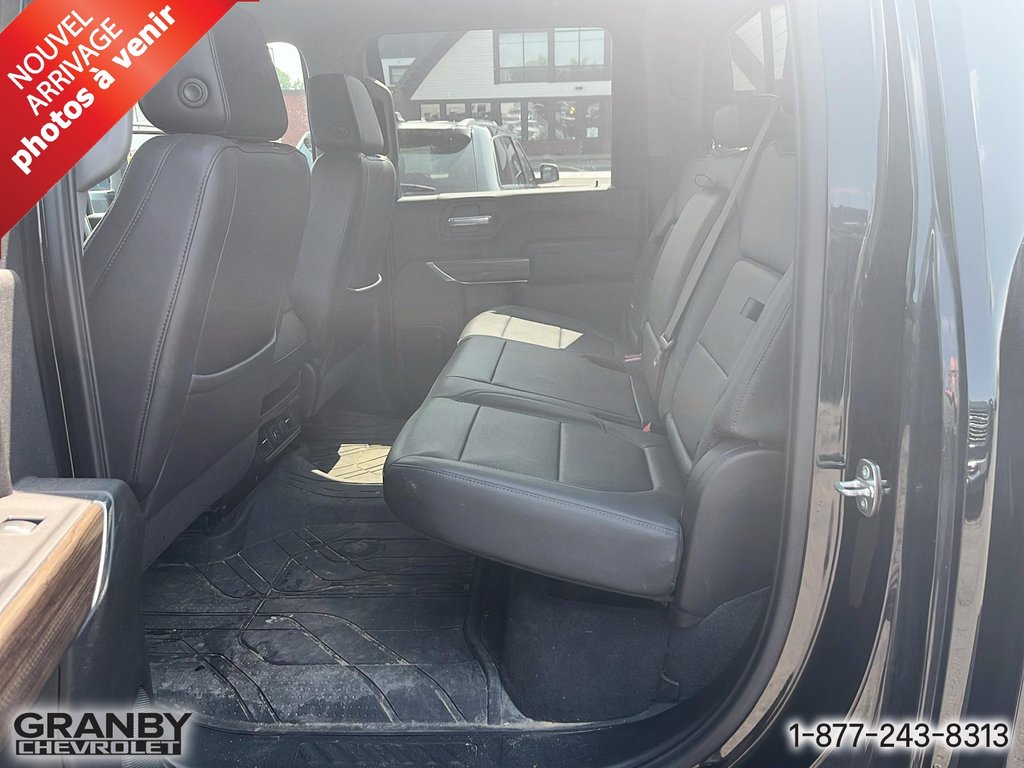 2023 Chevrolet Silverado 2500HD in Granby, Quebec - 7 - w1024h768px