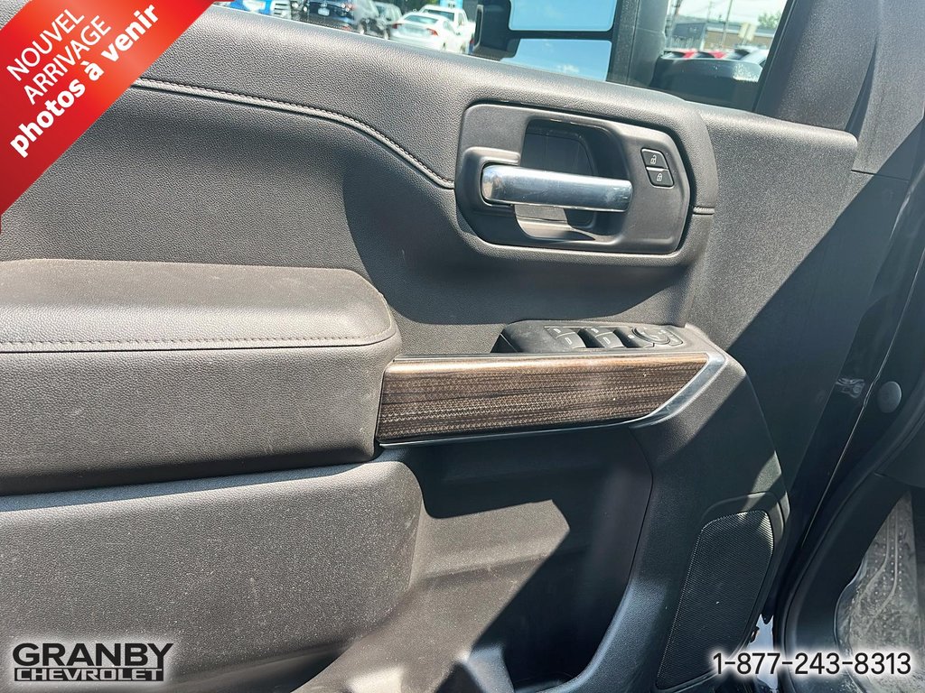 2023 Chevrolet Silverado 2500HD in Granby, Quebec - 9 - w1024h768px