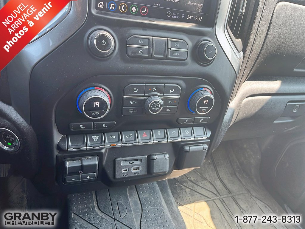 2023 Chevrolet Silverado 2500HD in Granby, Quebec - 14 - w1024h768px