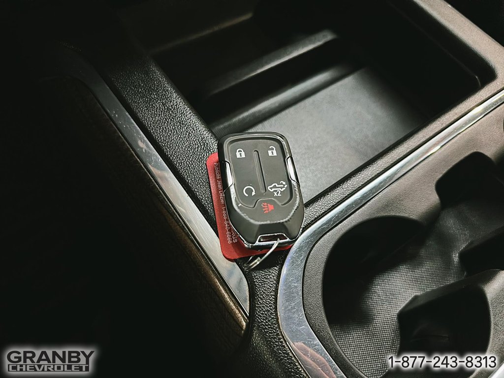 2023 Chevrolet Silverado 2500HD LT CREWCAB BOITE 6.6 DIESEL in Granby, Quebec - 20 - w1024h768px