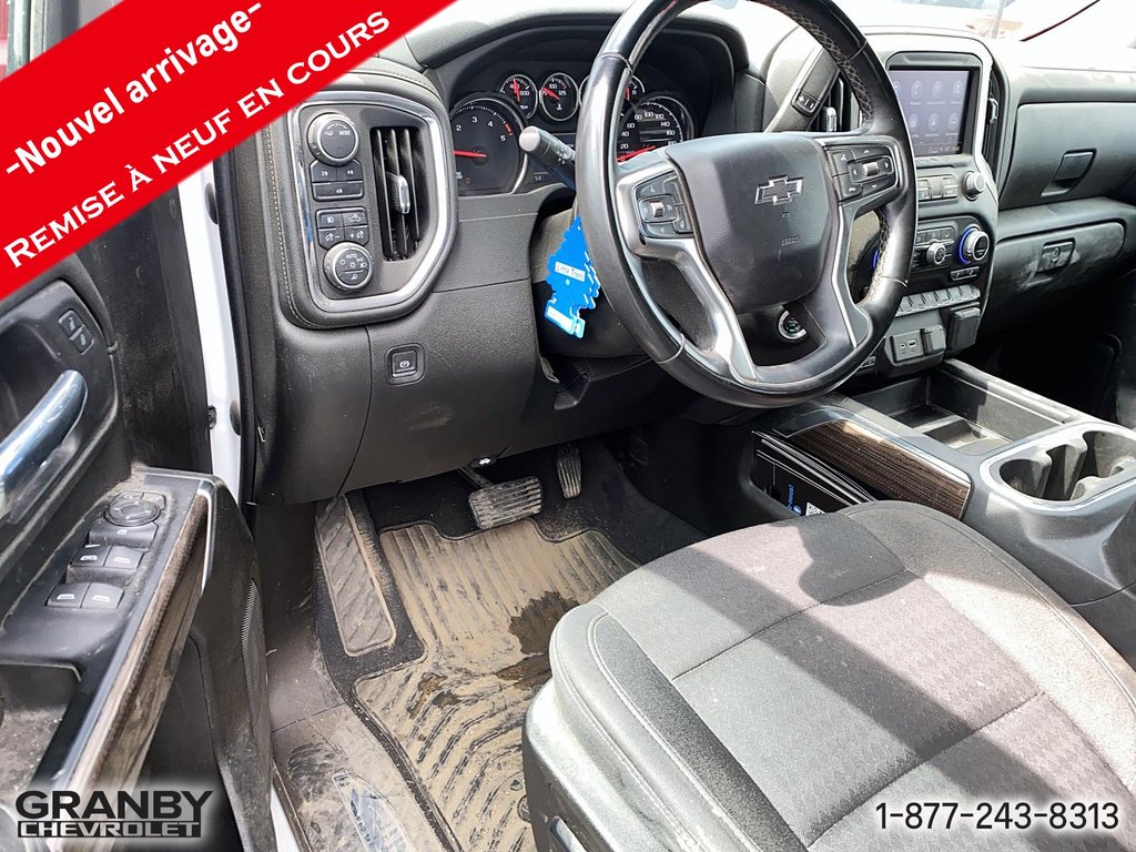 2023 Chevrolet Silverado 2500HD in Granby, Quebec - 8 - w1024h768px