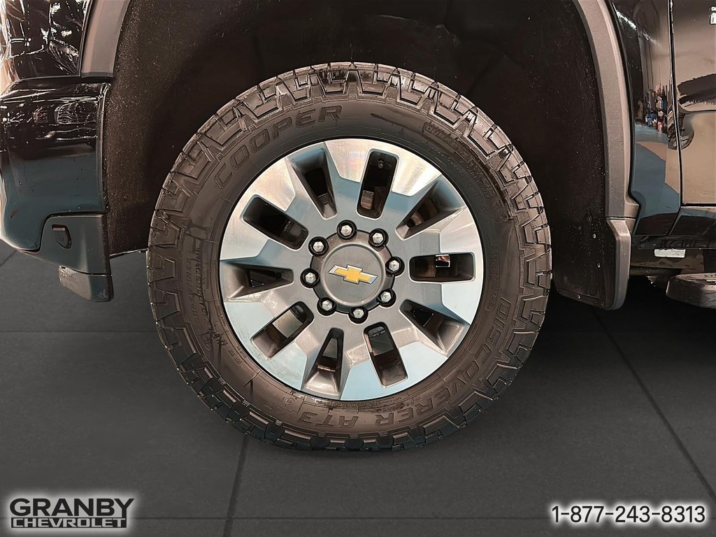2023 Chevrolet Silverado 2500HD in Granby, Quebec - 11 - w1024h768px