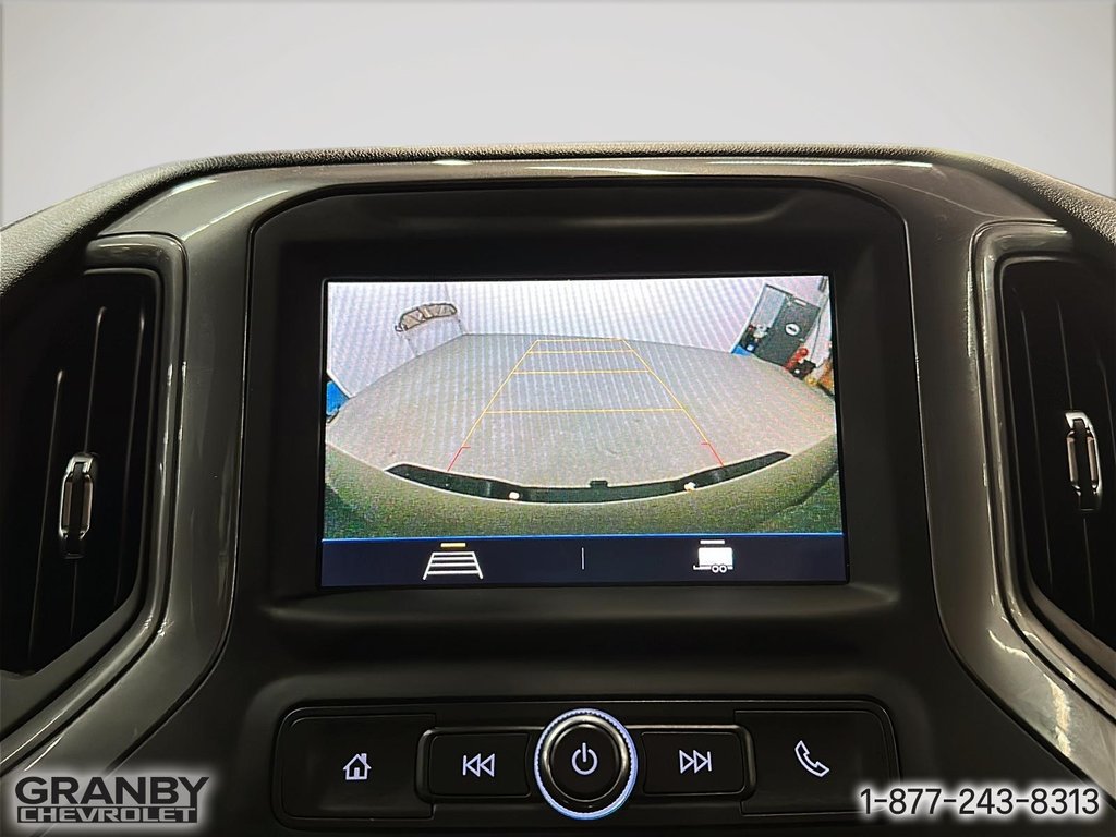 2023 Chevrolet Silverado 2500HD in Granby, Quebec - 24 - w1024h768px