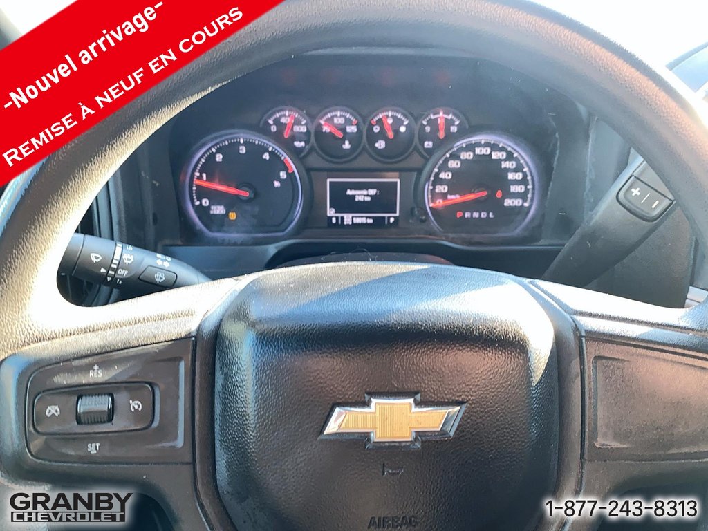 2023 Chevrolet Silverado 2500HD in Granby, Quebec - 11 - w1024h768px