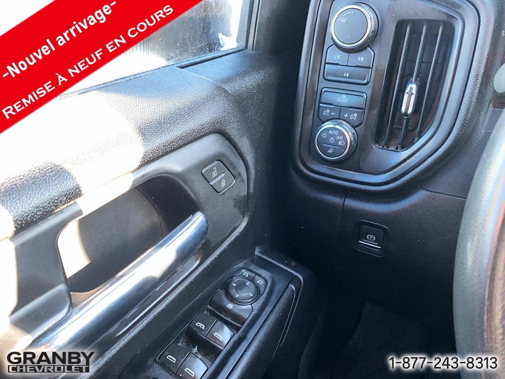 2023 Chevrolet Silverado 2500HD in Granby, Quebec - 12 - w1024h768px