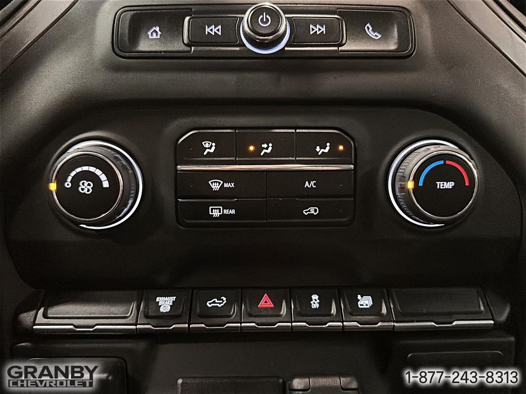 2023 Chevrolet Silverado 2500HD in Granby, Quebec - 19 - w1024h768px