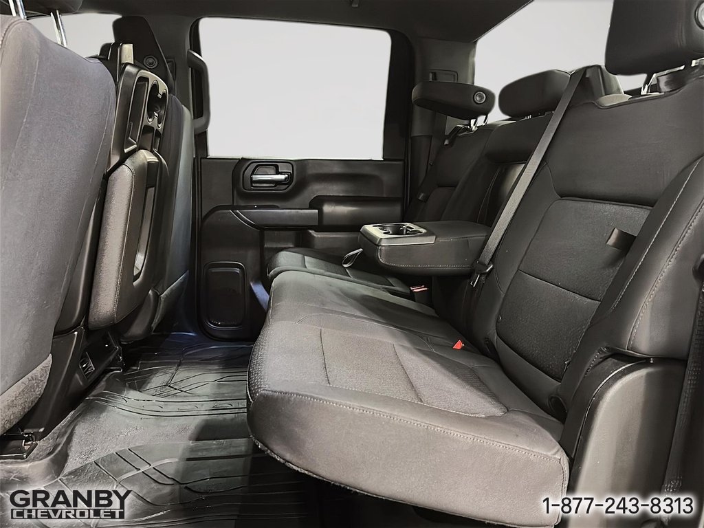 2023 Chevrolet Silverado 2500HD in Granby, Quebec - 13 - w1024h768px