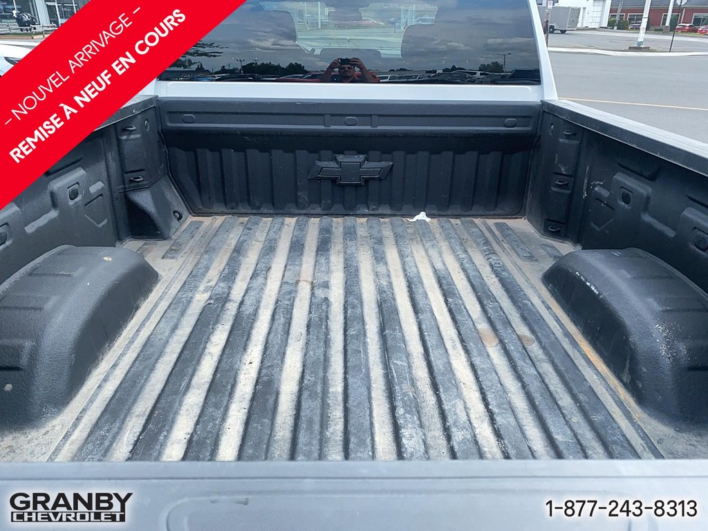 2024 Chevrolet Silverado 2500HD LT crewcab diesel BOITE 6.6 in Granby, Quebec - 7 - w1024h768px