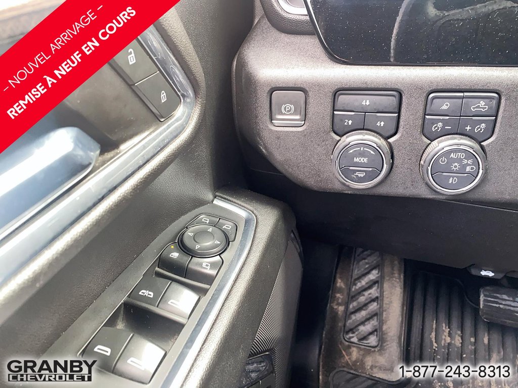 2024 Chevrolet Silverado 2500HD LT crewcab diesel BOITE 6.6 in Granby, Quebec - 12 - w1024h768px