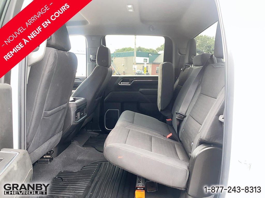 2024 Chevrolet Silverado 2500HD LT crewcab diesel BOITE 6.6 in Granby, Quebec - 8 - w1024h768px