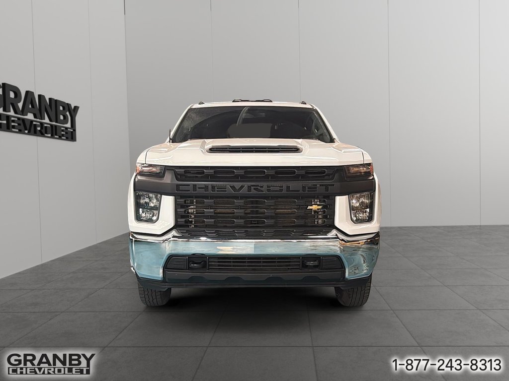2020 Chevrolet Silverado 3500HD in Granby, Quebec - 2 - w1024h768px