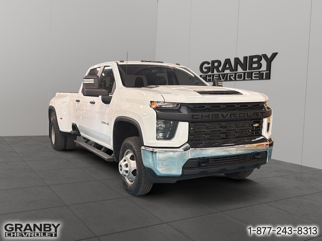 2020 Chevrolet Silverado 3500HD in Granby, Quebec - 3 - w1024h768px