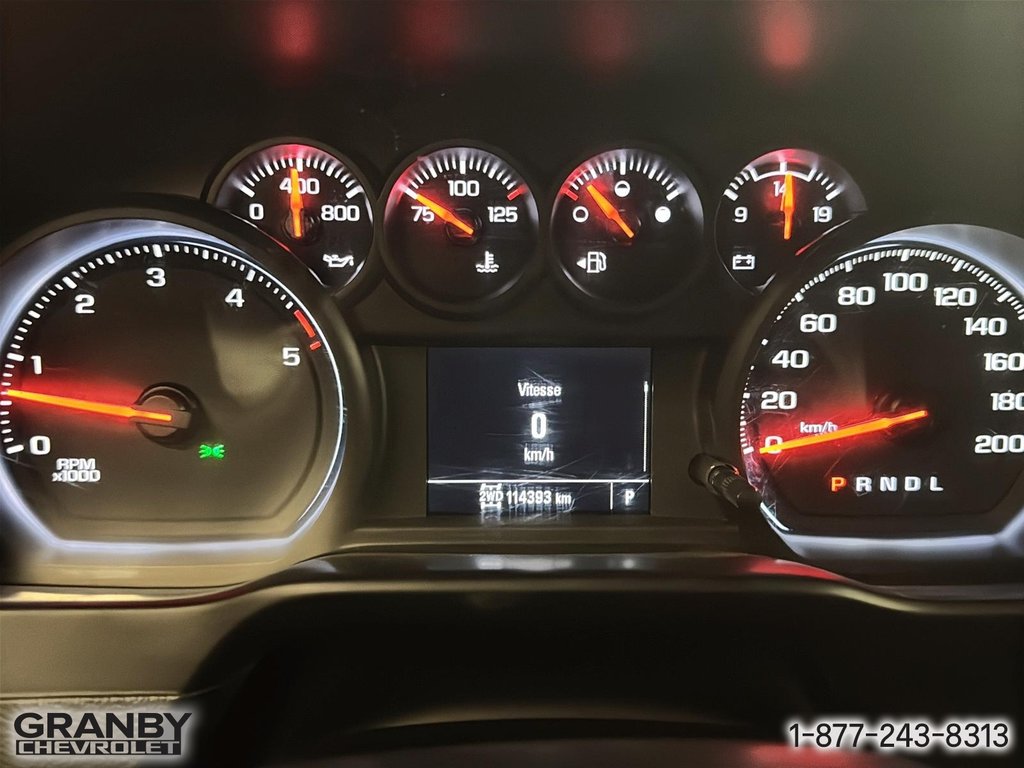 2020 Chevrolet Silverado 3500HD in Granby, Quebec - 15 - w1024h768px
