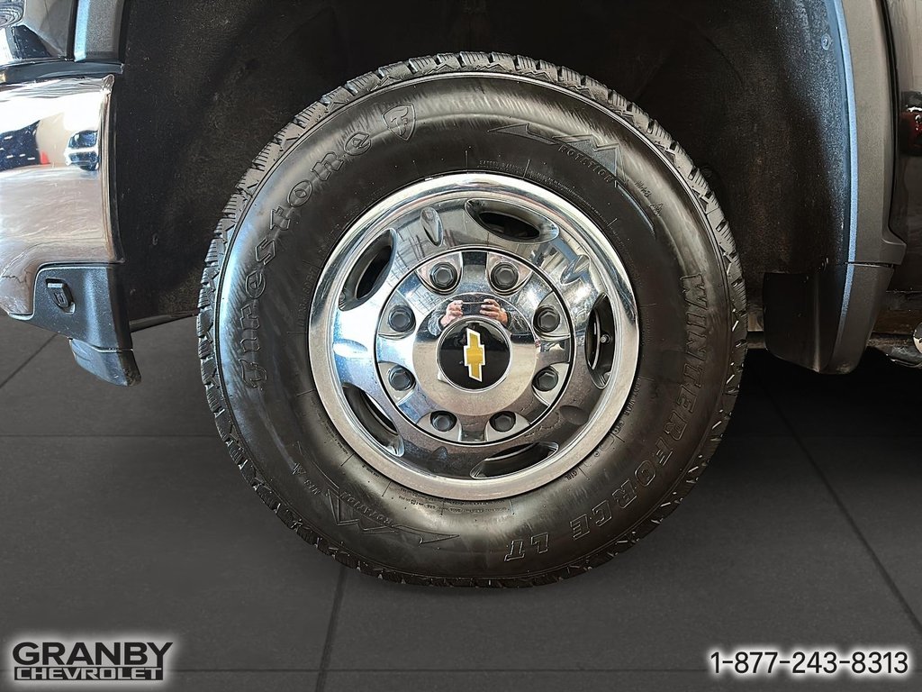 2021 Chevrolet Silverado 3500HD LT crewcab boite 8 pied diesel in Granby, Quebec - 11 - w1024h768px